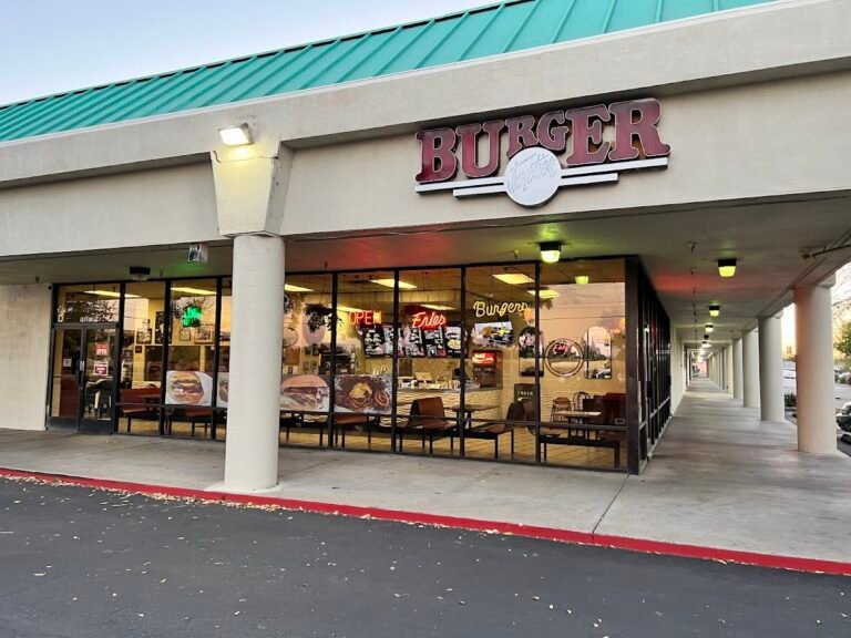 burger junction 1 768x576