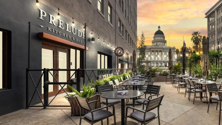 prelude kitchen bar 2 768x432