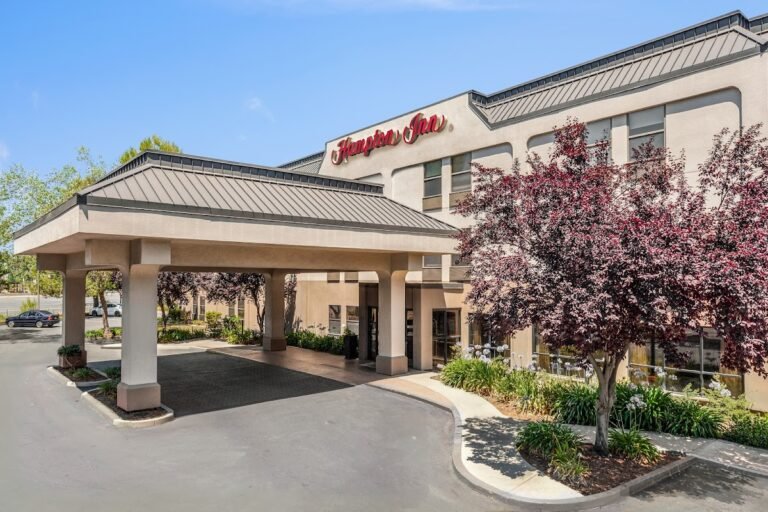 hampton inn sacramentorancho cordova 768x512