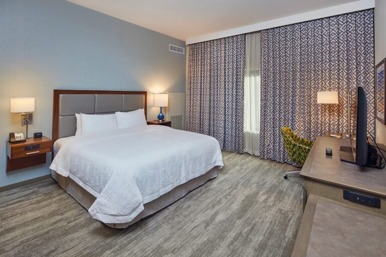 hampton inn suites sacramento at csus 768x512