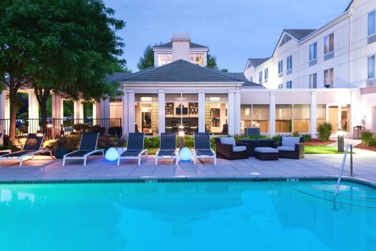 hilton garden inn sacramentosouth natomas 768x513