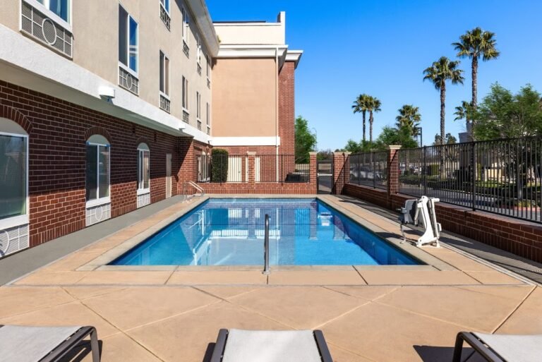 holiday inn express suites sacramento ne cal expo by ihg 768x513