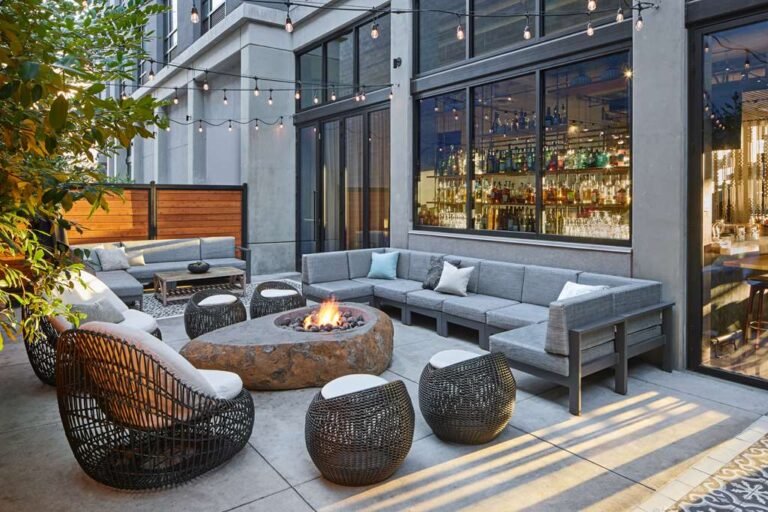 the fort sutter hotel sacramento tapestry collection by hilton 768x512