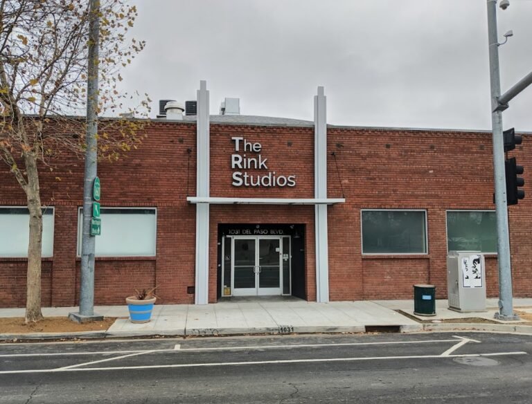 the rink studios 768x584